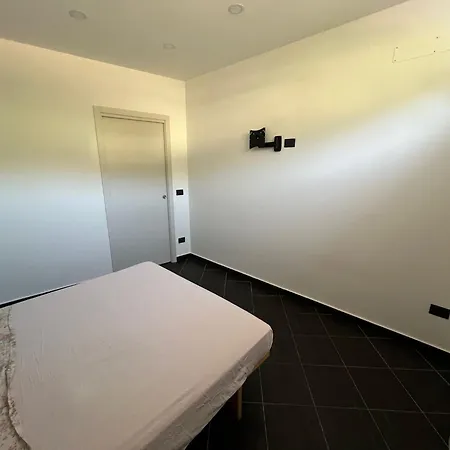 Luminoso In Centro Citta * 팔미